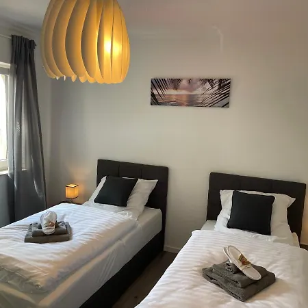 Apartment Gemuetlich*nespresso*netflix*arbeitsplatz*parkplatz Duisburg
